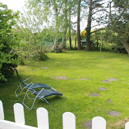 Semesterbostad Boddenhus Mit Kamin